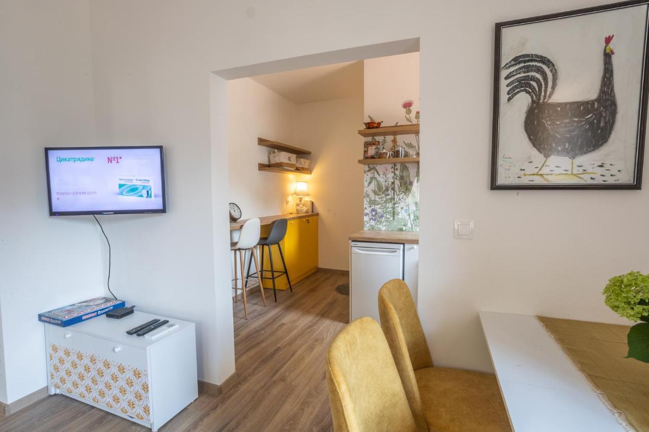 Linden House - A Lovely Apartment In Central Warna Exterior foto